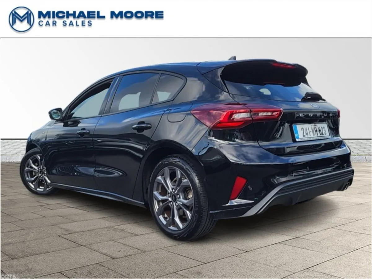 Ford Focus Hatchback, Diesel, 2024, Black