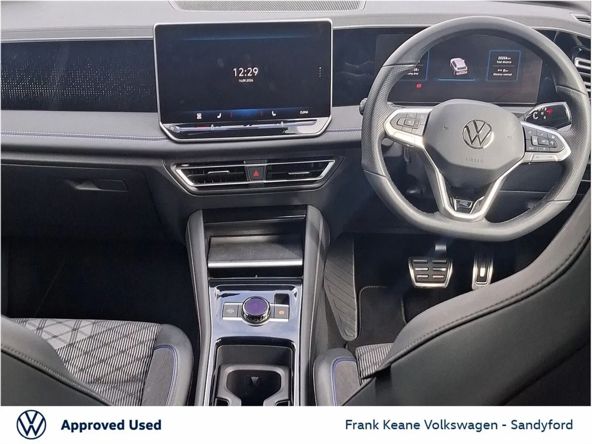 Volkswagen Tiguan SUV, Diesel, 2024, Green