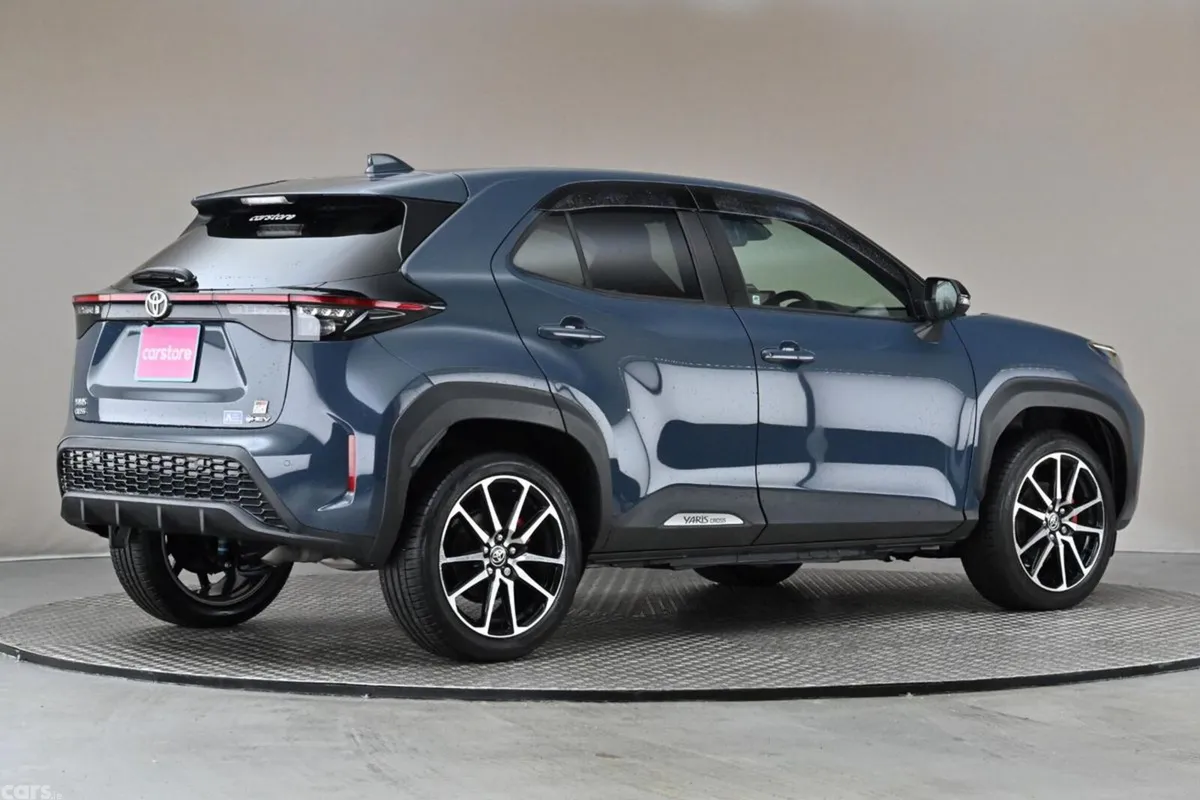 Toyota Yaris Cross SUV, Petrol Hybrid, 2024, Grey