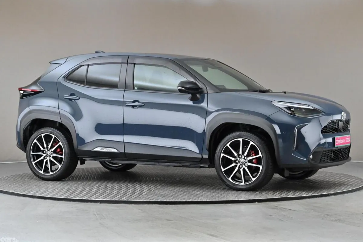 Toyota Yaris Cross SUV, Petrol Hybrid, 2024, Grey