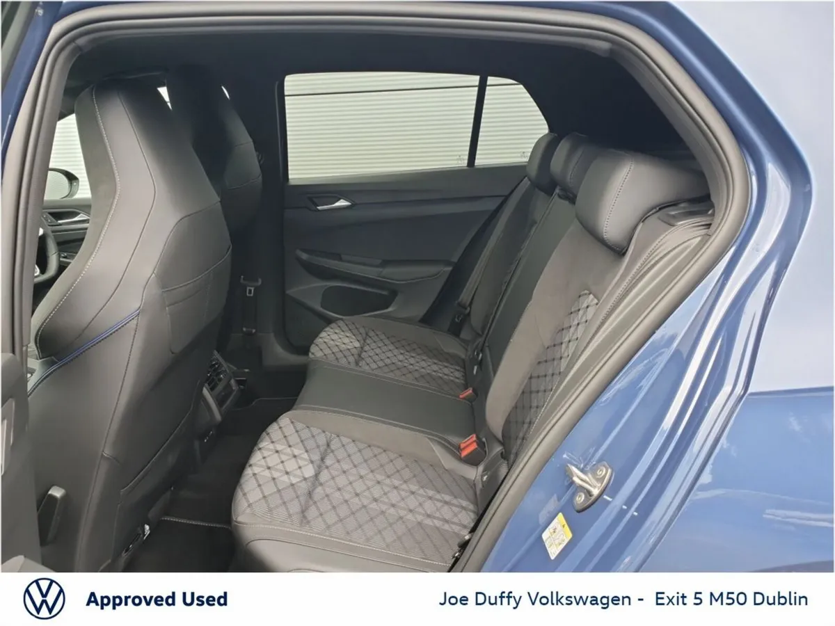 Volkswagen Golf Estate, Petrol, 2026, Blue