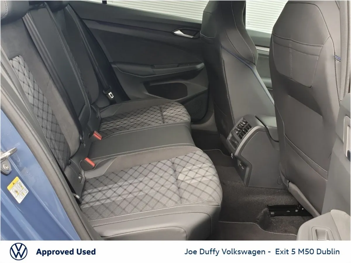 Volkswagen Golf Estate, Petrol, 2026, Blue