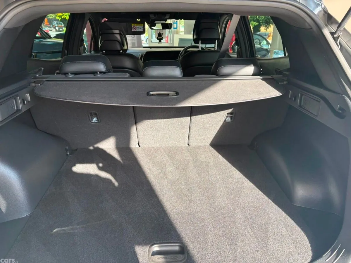 Kia Sportage SUV, Petrol Plug-in Hybrid, 2025, Black