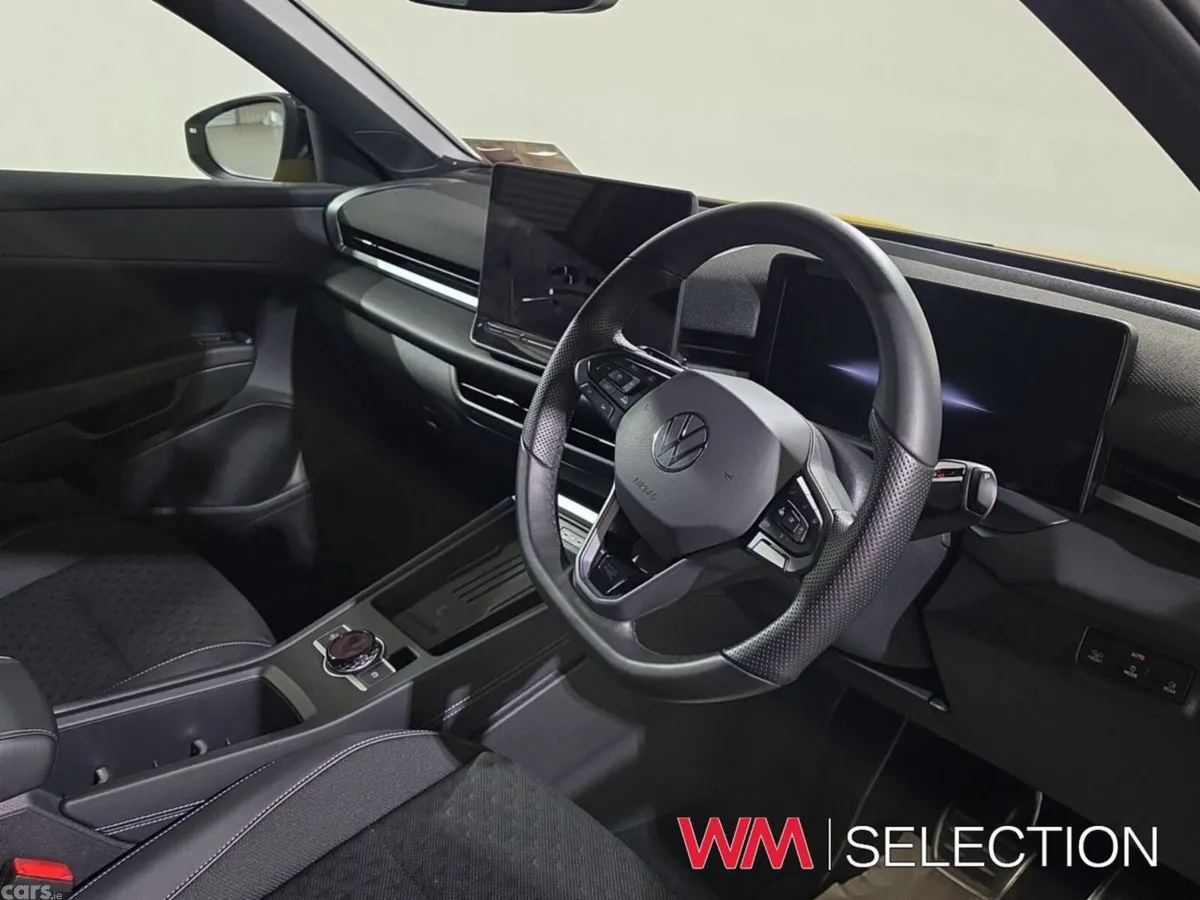Volkswagen T-Roc SUV, Petrol, 2026, Yellow