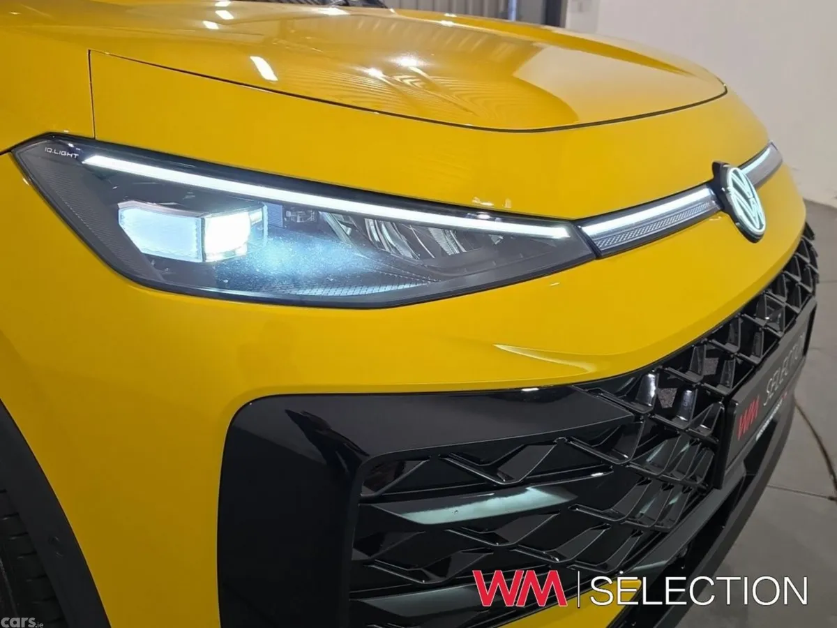 Volkswagen T-Roc SUV, Petrol, 2026, Yellow