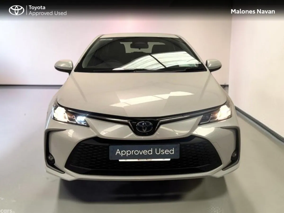Toyota Corolla Saloon, Petrol Hybrid, 2024, White