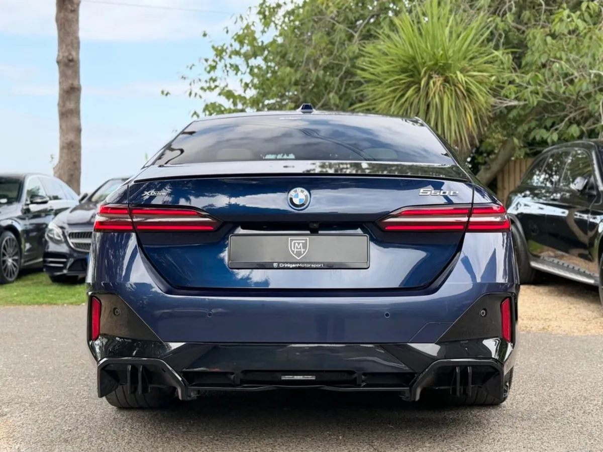 BMW 5-Series Saloon, Petrol Plug-in Hybrid, 2025, Blue