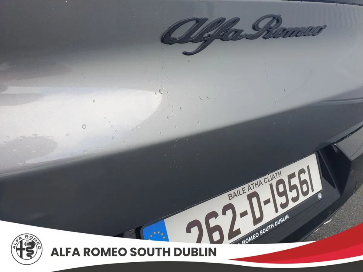 Alfa Romeo Junior Hatchback, Petrol Hybrid, 2026, Grey