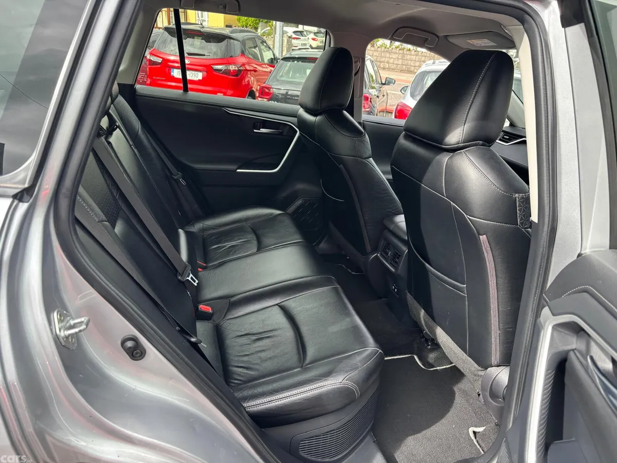 Toyota RAV4 SUV, Petrol Hybrid, 2019, Grey