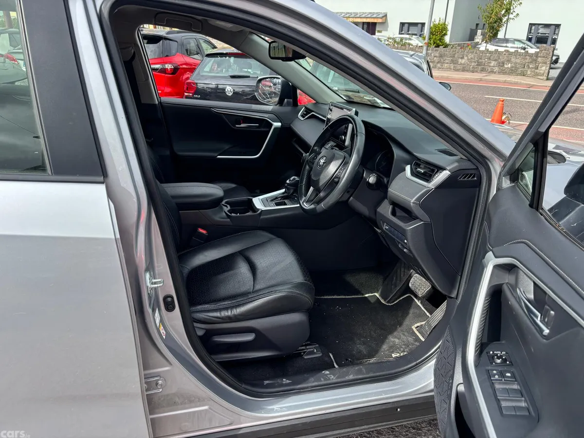 Toyota RAV4 SUV, Petrol Hybrid, 2019, Grey