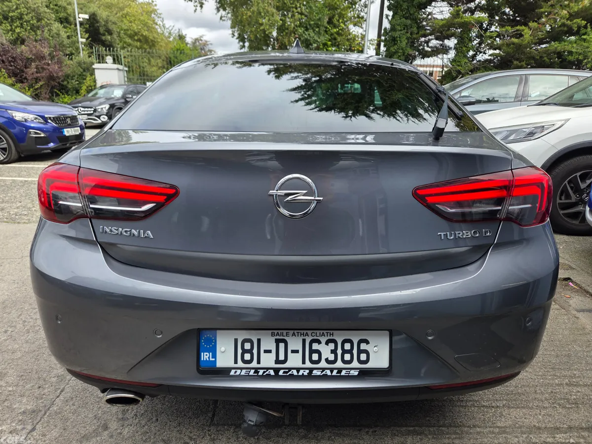 Opel Insignia Hatchback, Diesel, 2018, Grey