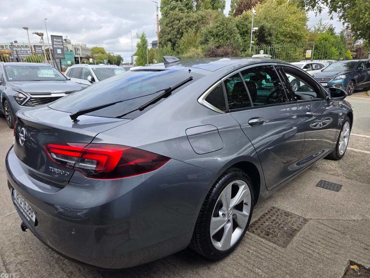 Opel Insignia Hatchback, Diesel, 2018, Grey