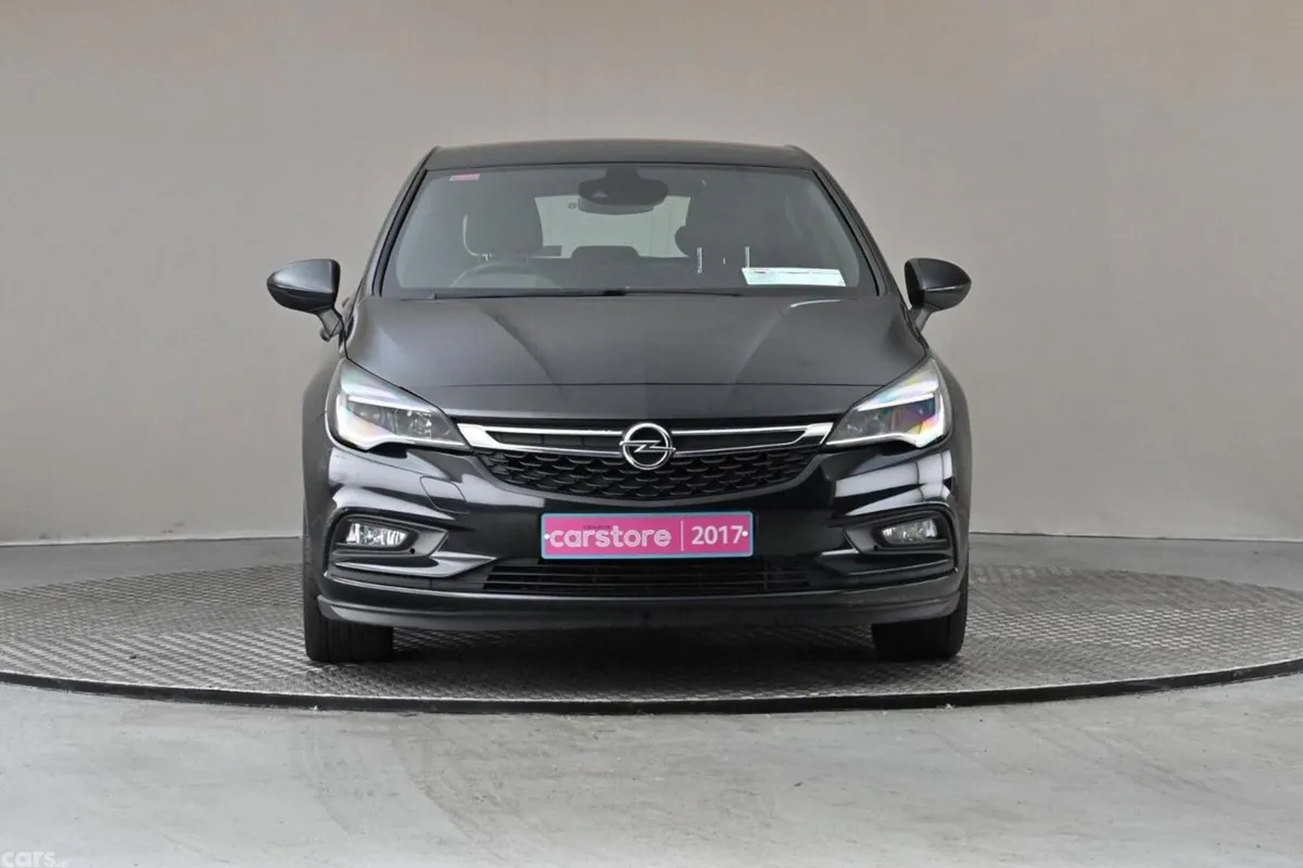 Opel Astra Hatchback, Diesel, 2017, Black