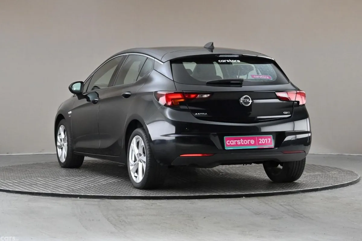 Opel Astra Hatchback, Diesel, 2017, Black