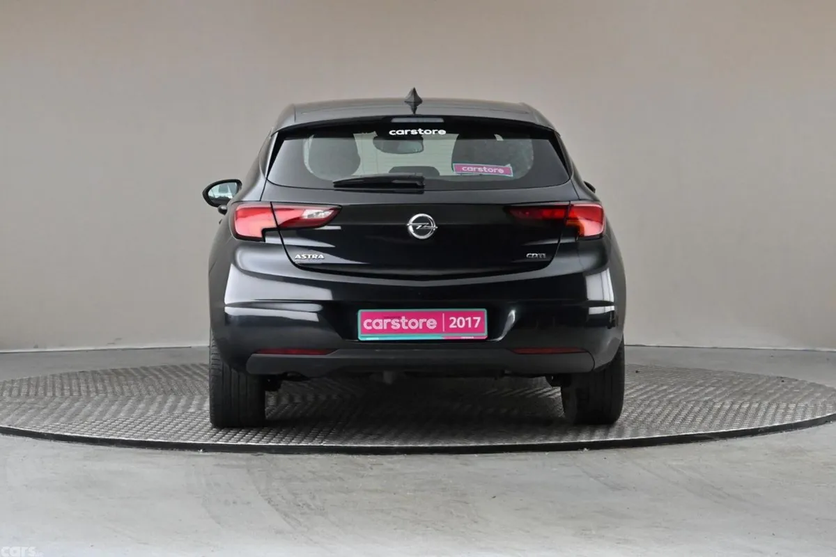 Opel Astra Hatchback, Diesel, 2017, Black