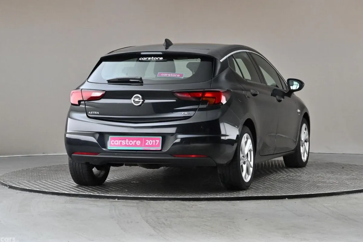 Opel Astra Hatchback, Diesel, 2017, Black