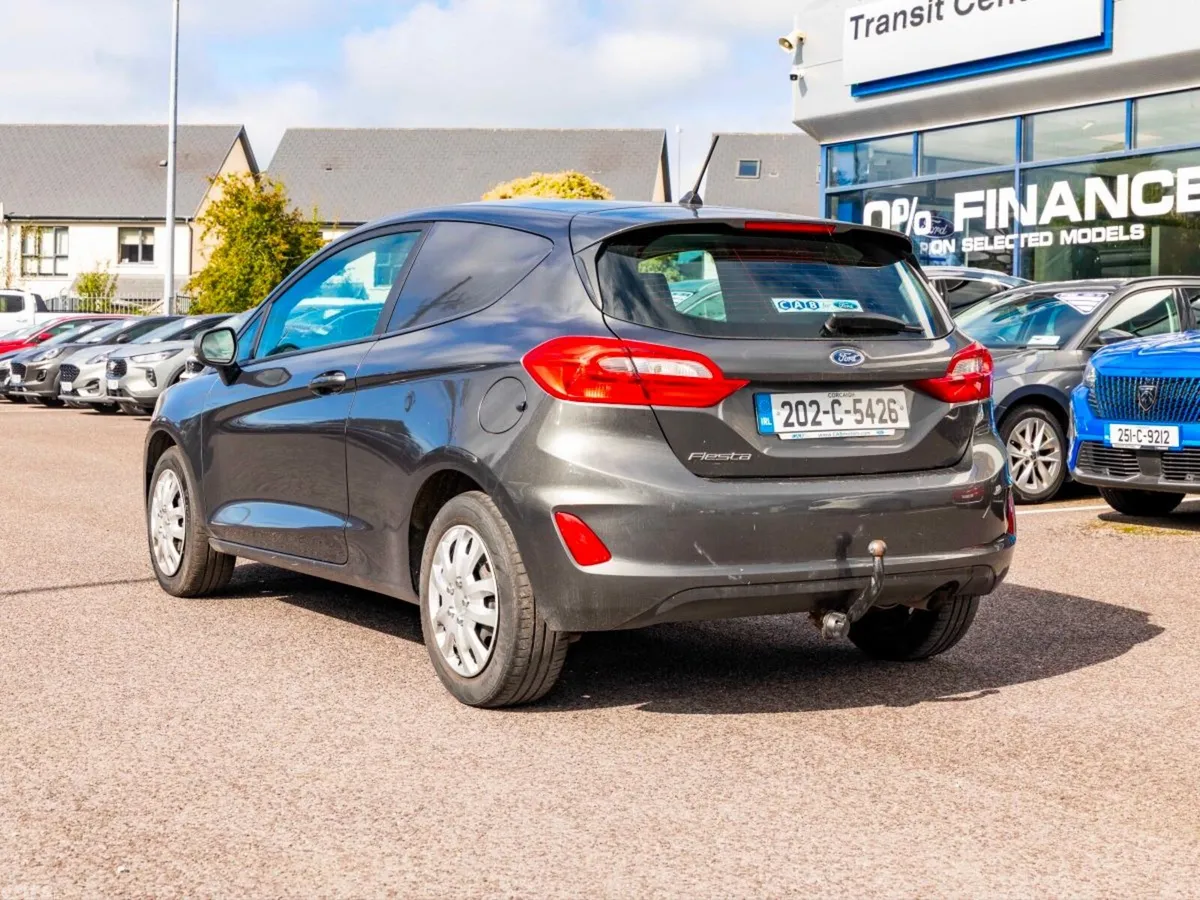 Ford Fiesta Hatchback, Diesel, 2020, Grey