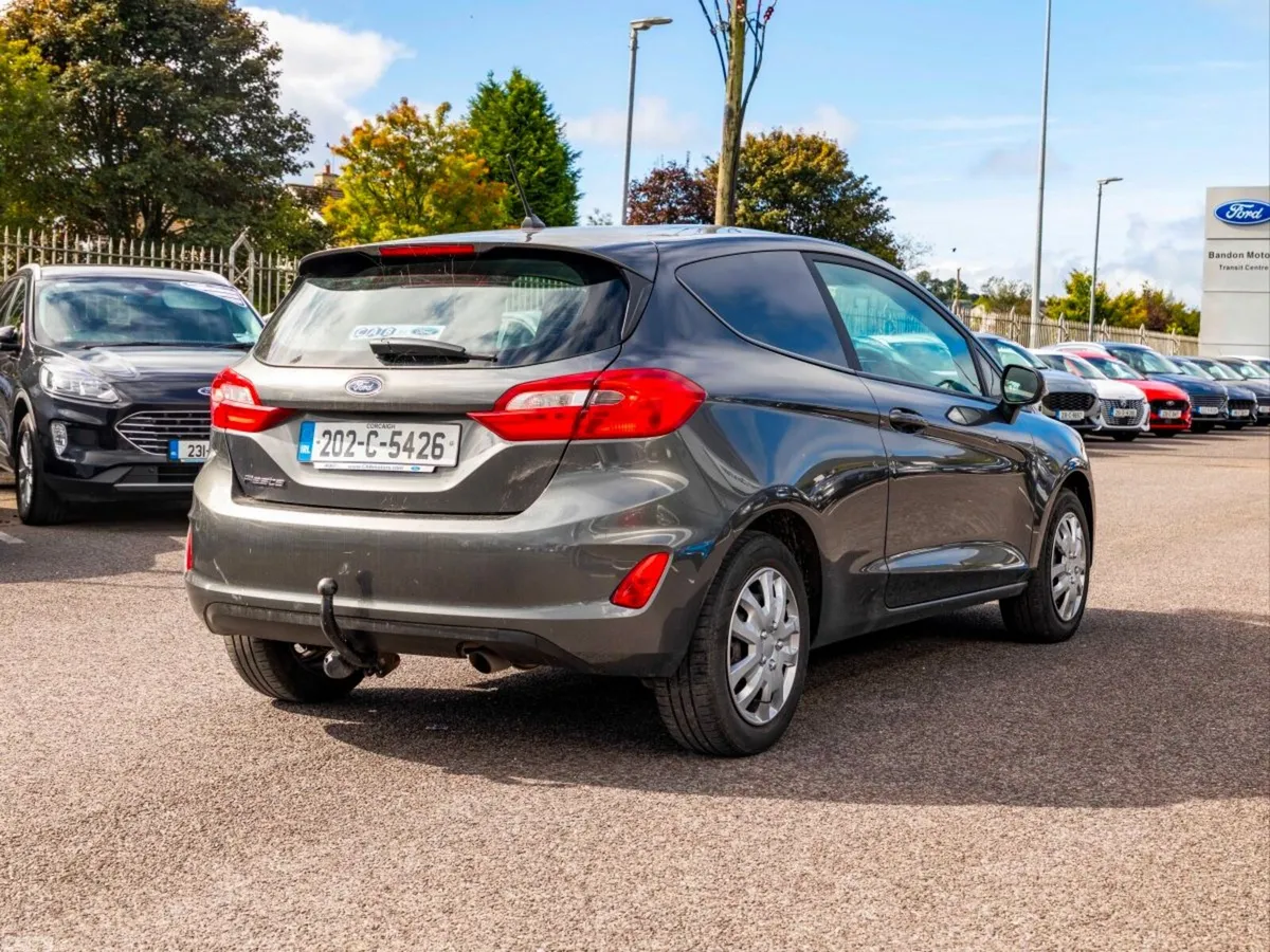 Ford Fiesta Hatchback, Diesel, 2020, Grey