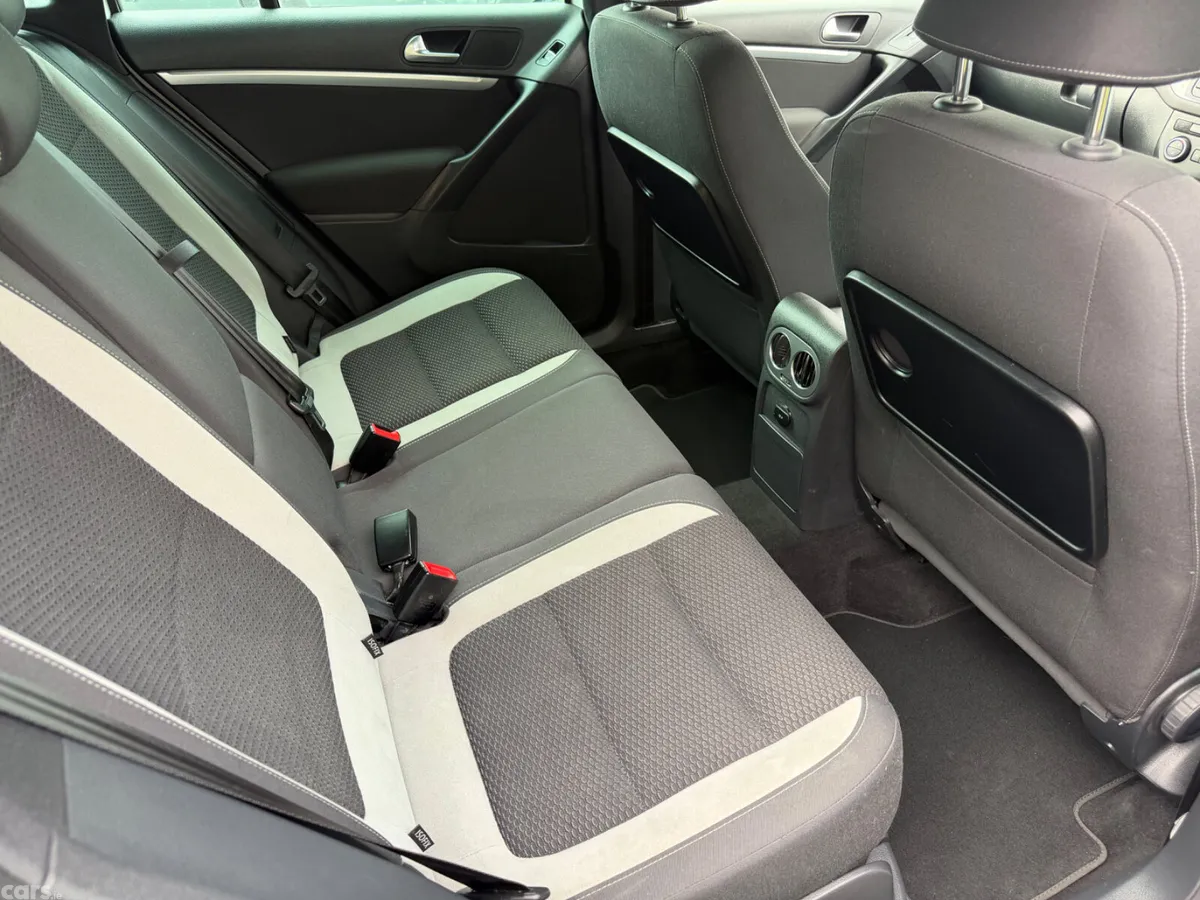 Volkswagen Tiguan SUV, Petrol, 2016, White