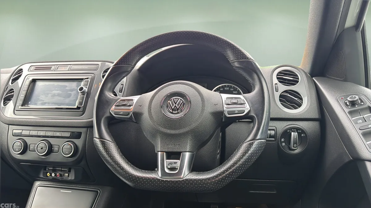 Volkswagen Tiguan SUV, Petrol, 2016, White