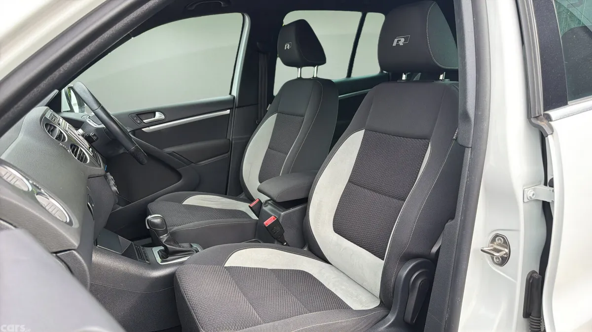 Volkswagen Tiguan SUV, Petrol, 2016, White