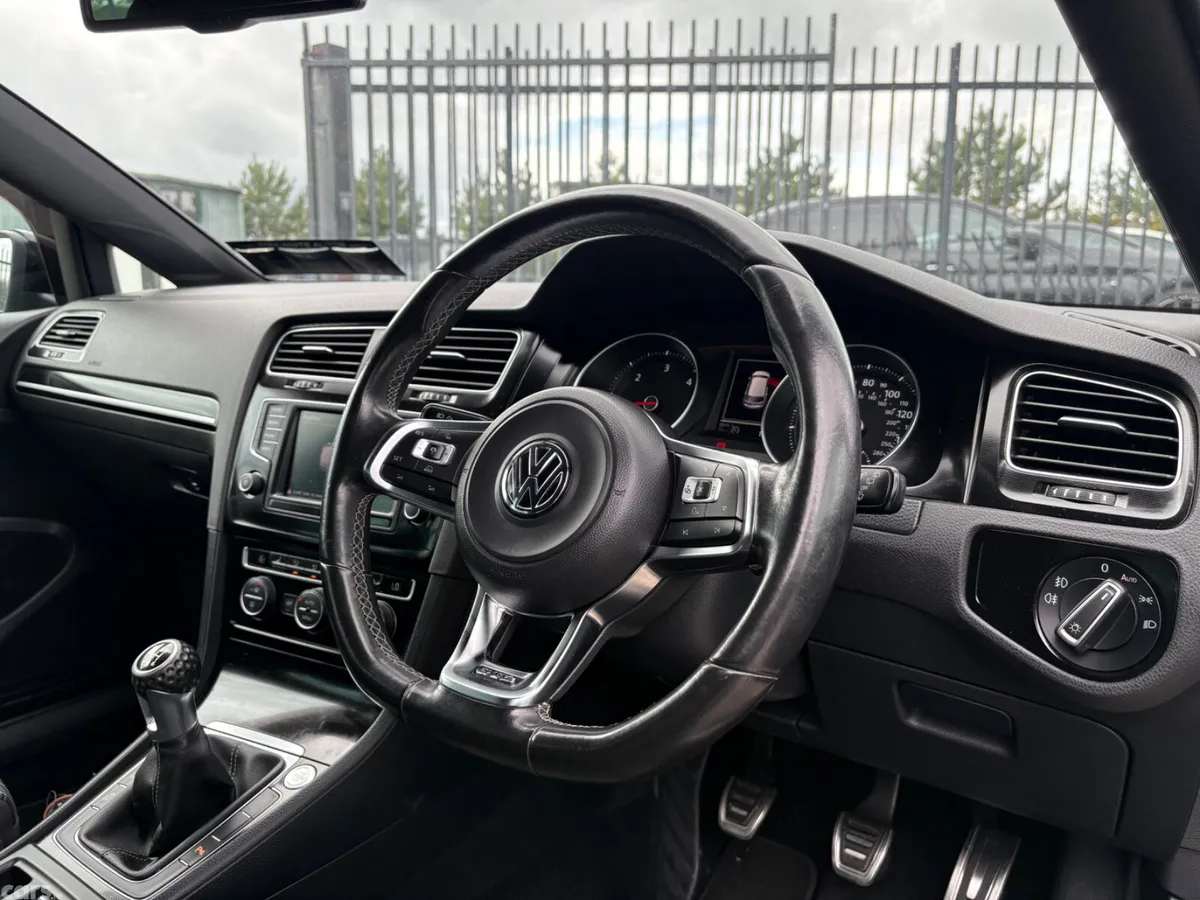 Volkswagen Golf Hatchback, Diesel, 2016, Black