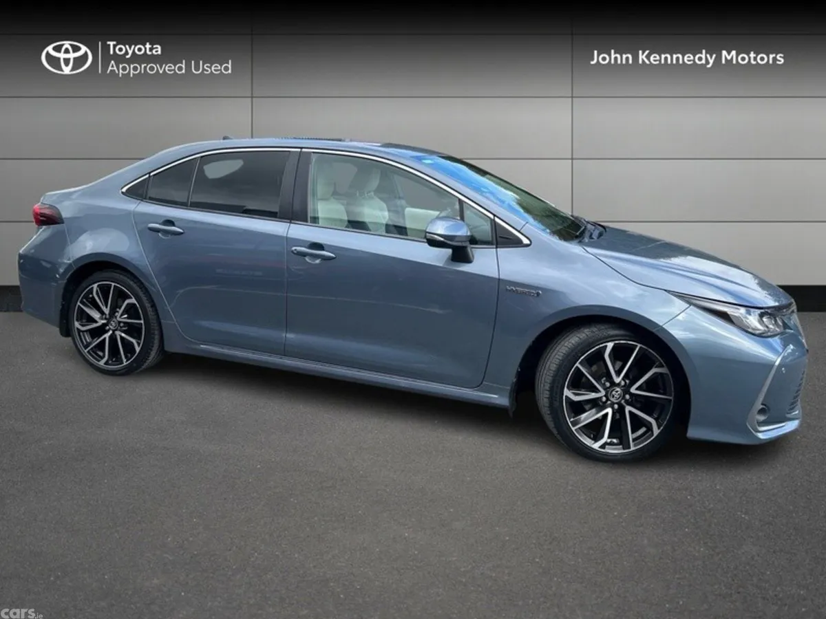 Toyota Corolla Saloon, Petrol Hybrid, 2021, Grey