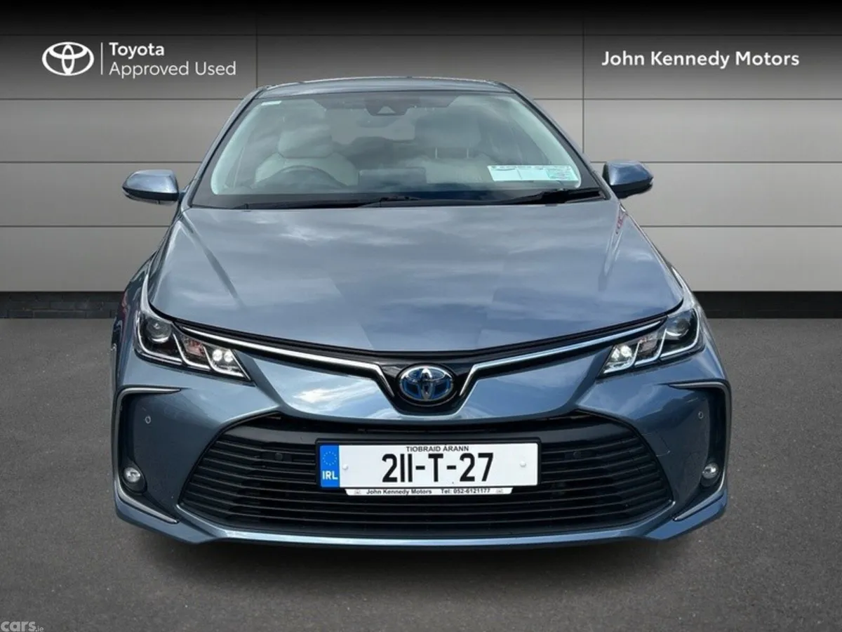 Toyota Corolla Saloon, Petrol Hybrid, 2021, Grey