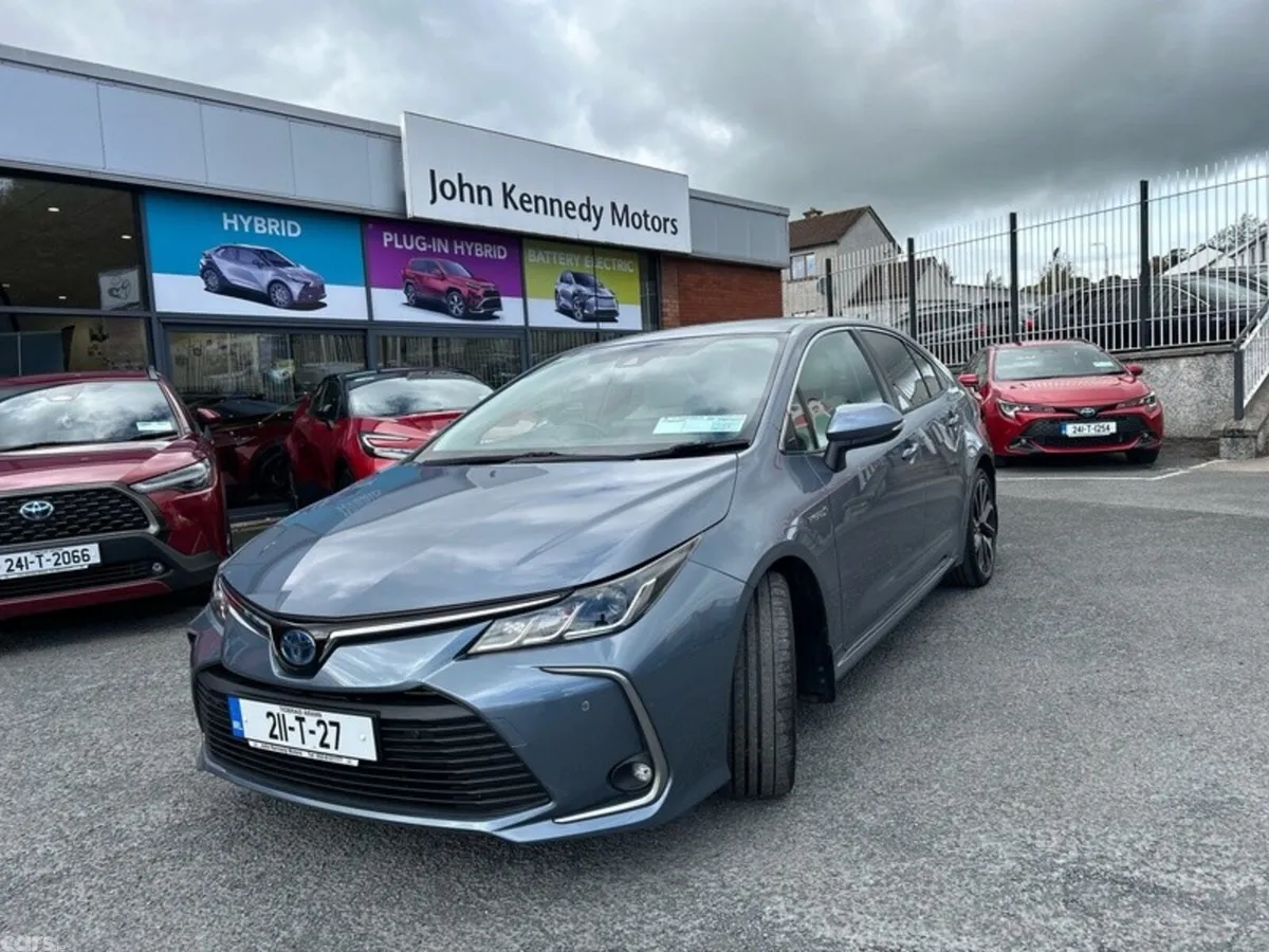 Toyota Corolla Saloon, Petrol Hybrid, 2021, Grey