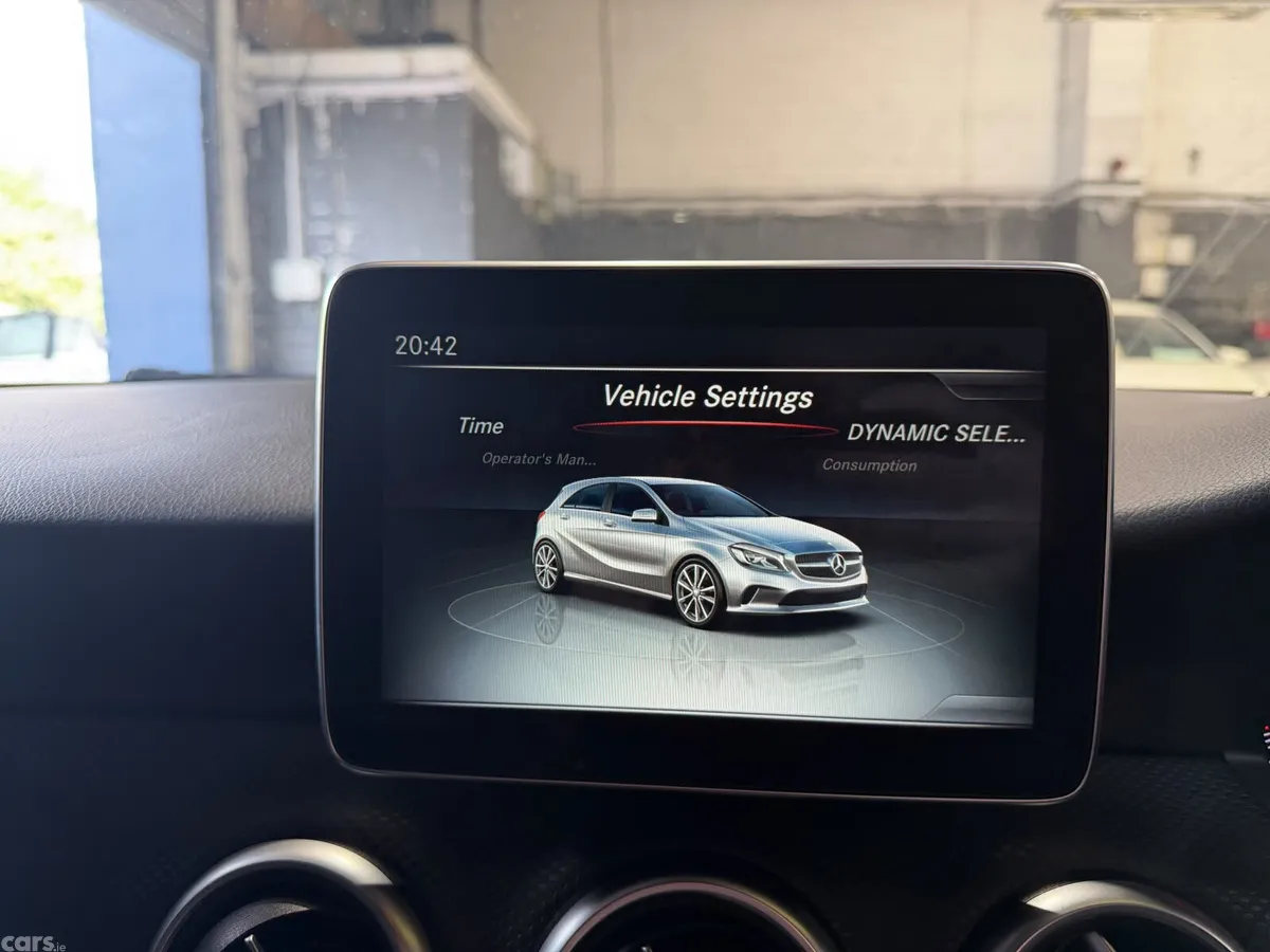 Mercedes-Benz A-Class Hatchback, Petrol, 2016, White