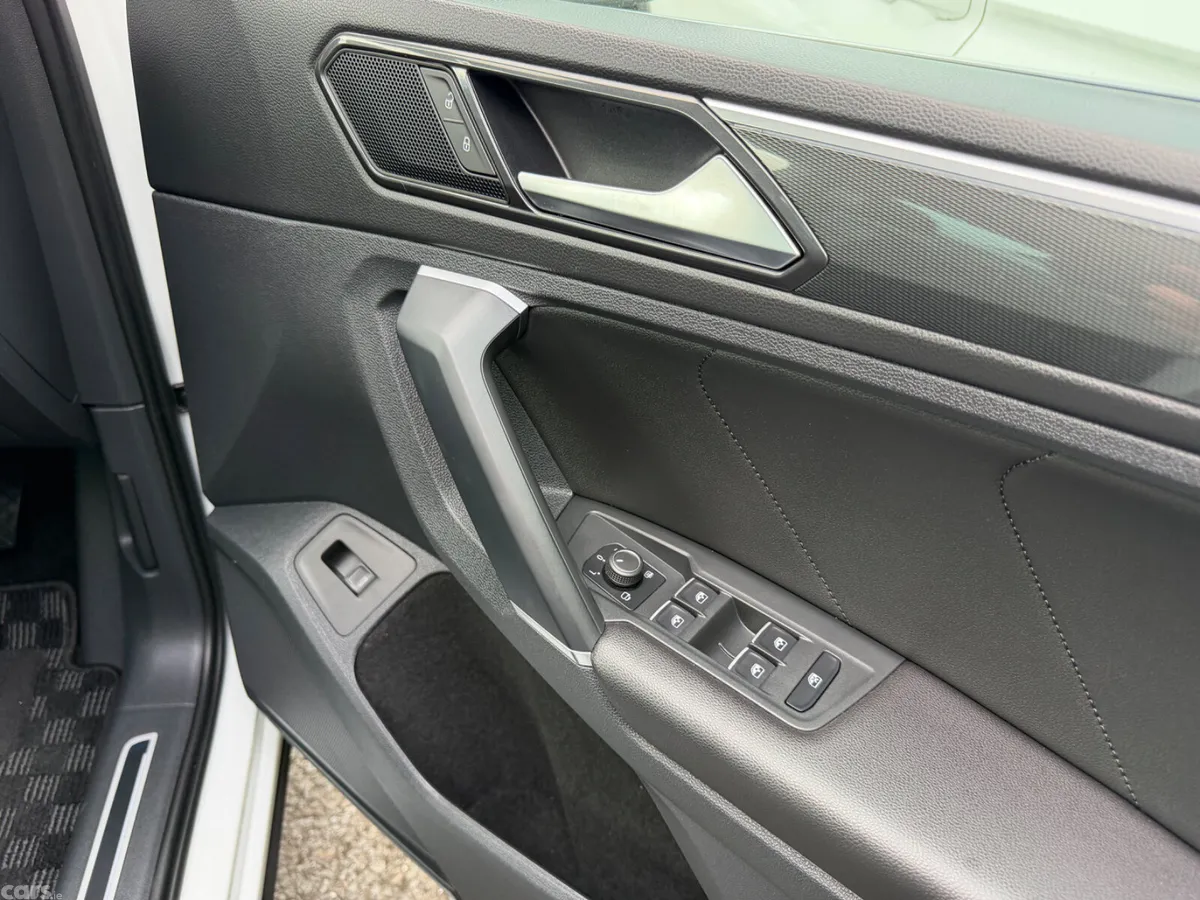 Volkswagen Tiguan SUV, Diesel, 2018, White
