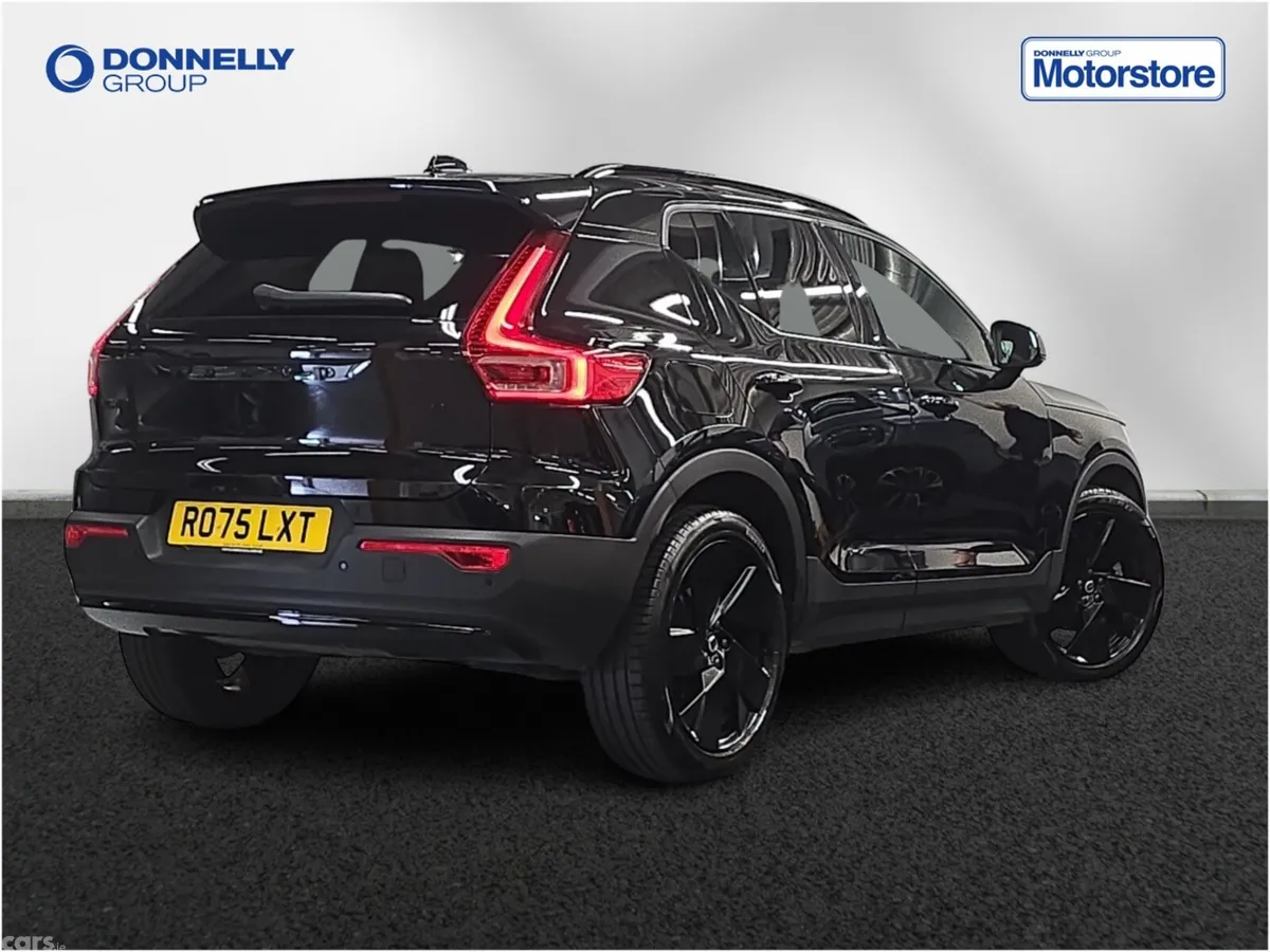 Volvo XC40 Estate, Petrol, 2025, Black