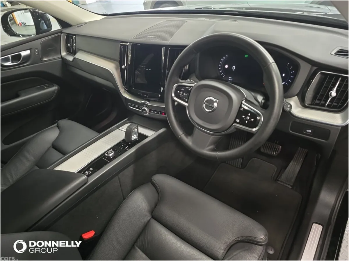Volvo XC60 Estate, Diesel, 2024, Black