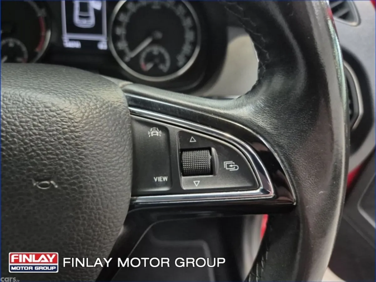 Skoda Fabia Hatchback, Petrol, 2020, Red