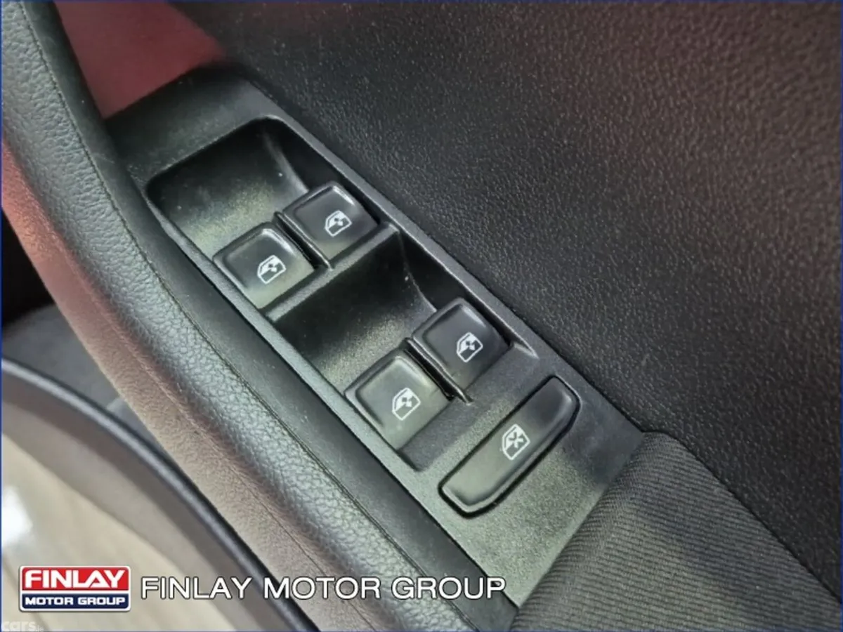 Skoda Fabia Hatchback, Petrol, 2020, Red
