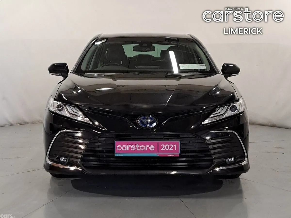 Toyota Camry Saloon, Petrol Hybrid, 2021, Black