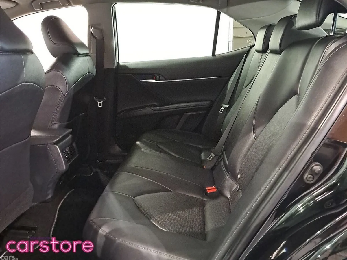 Toyota Camry Saloon, Petrol Hybrid, 2021, Black