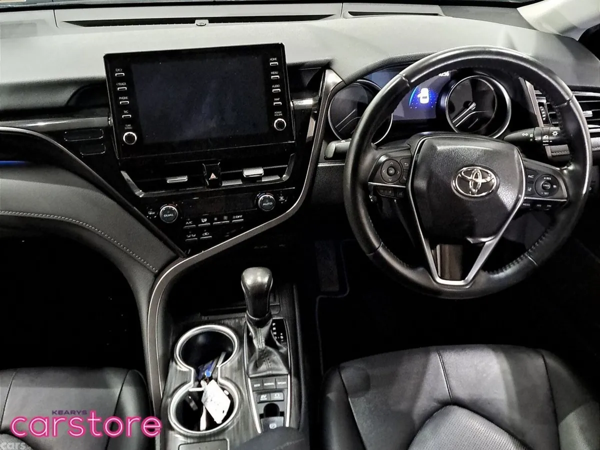 Toyota Camry Saloon, Petrol Hybrid, 2021, Black