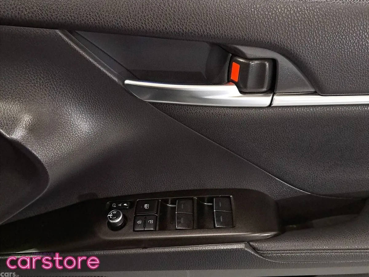 Toyota Camry Saloon, Petrol Hybrid, 2021, Black