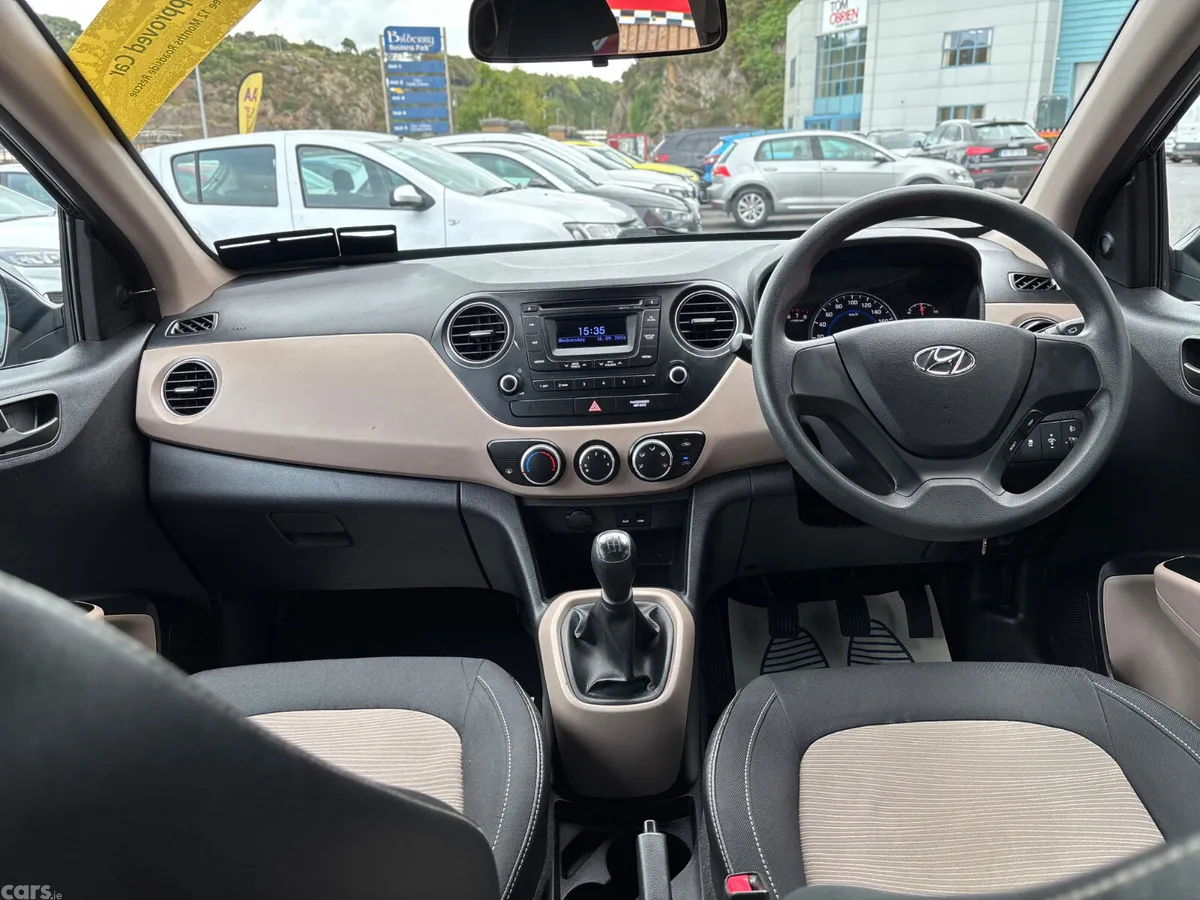 Hyundai i10 Hatchback, Petrol, 2014, Black