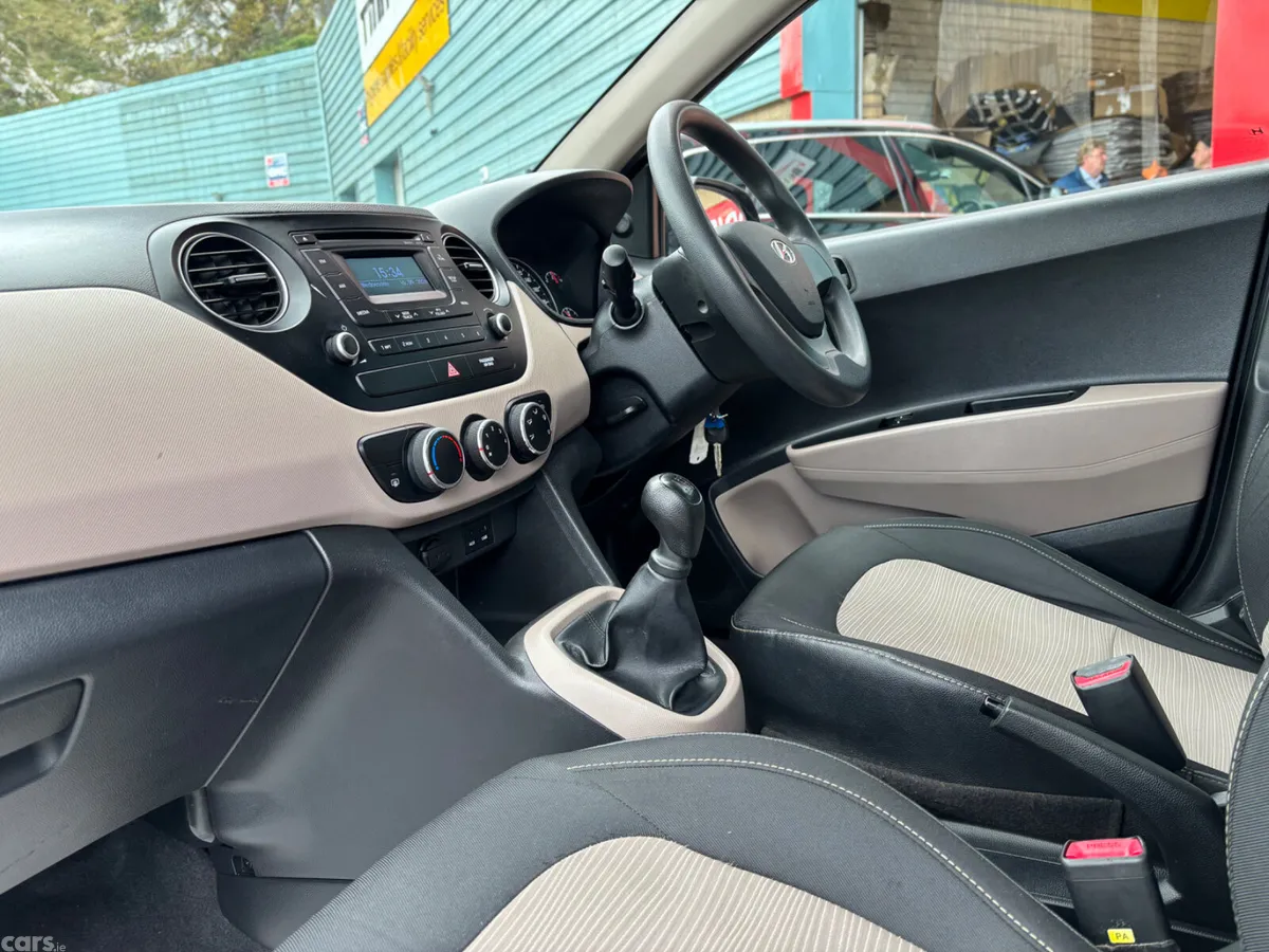 Hyundai i10 Hatchback, Petrol, 2014, Black