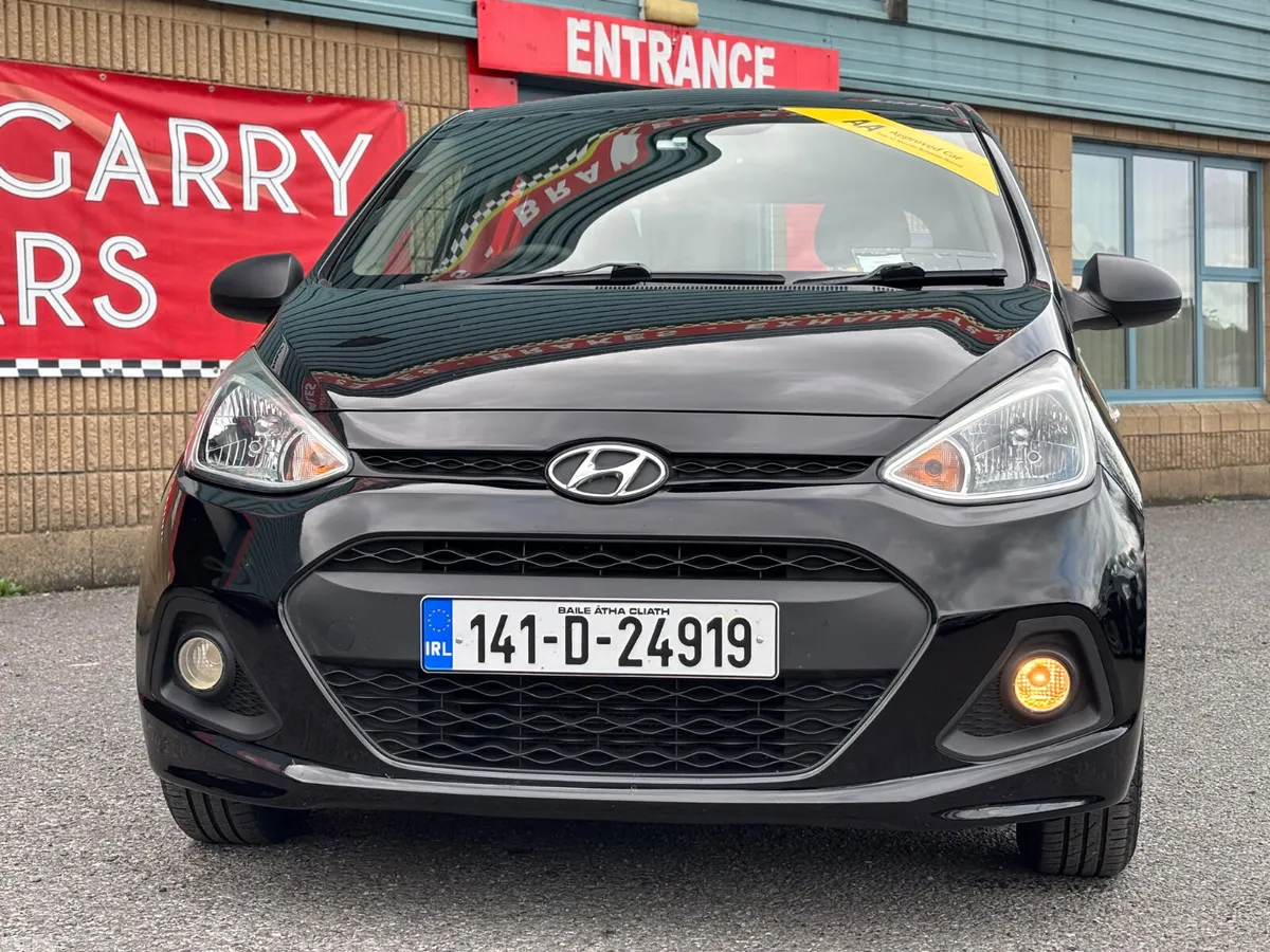 Hyundai i10 Hatchback, Petrol, 2014, Black