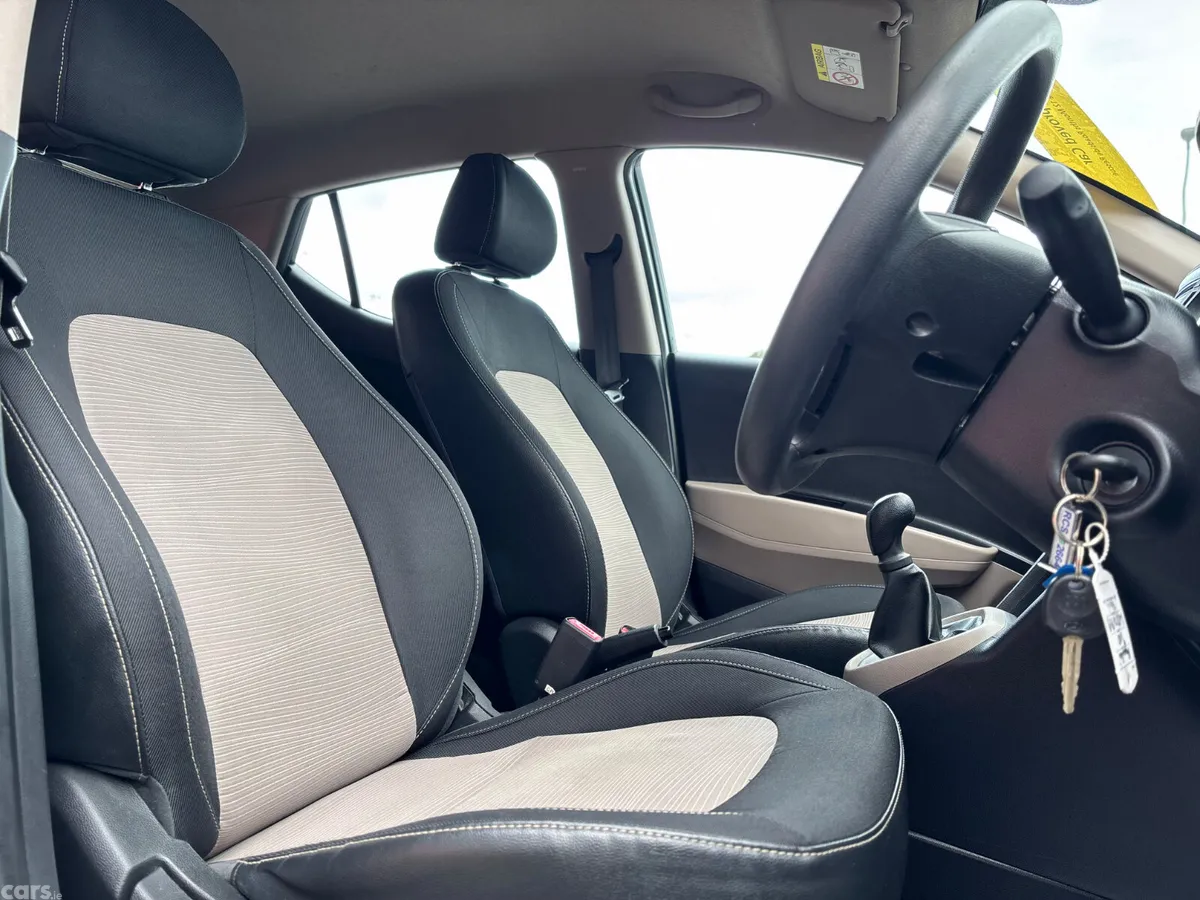 Hyundai i10 Hatchback, Petrol, 2014, Black
