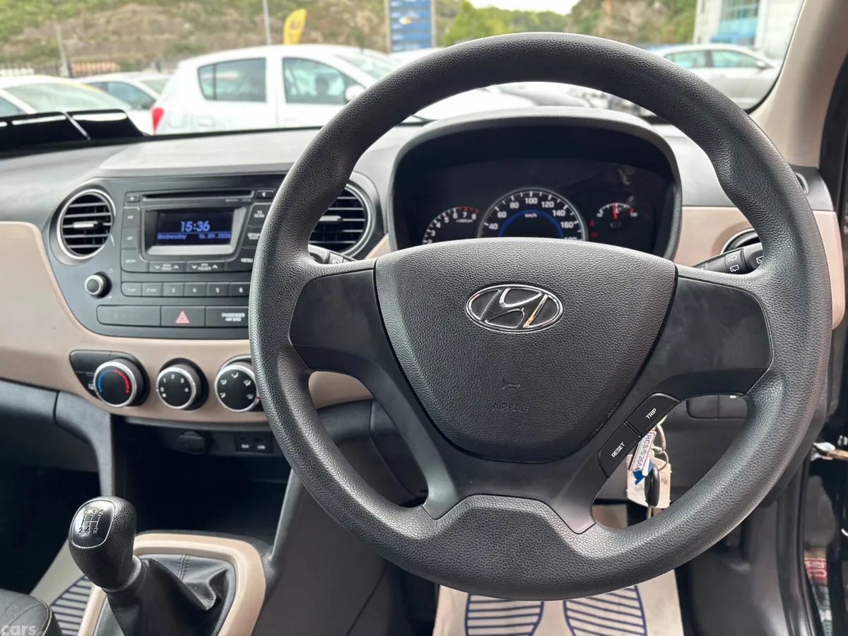 Hyundai i10 Hatchback, Petrol, 2014, Black