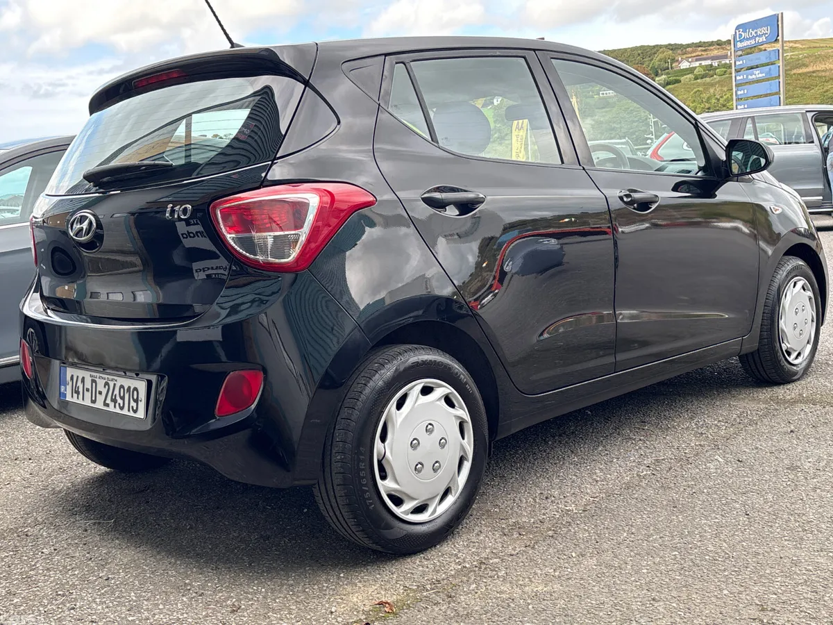 Hyundai i10 Hatchback, Petrol, 2014, Black