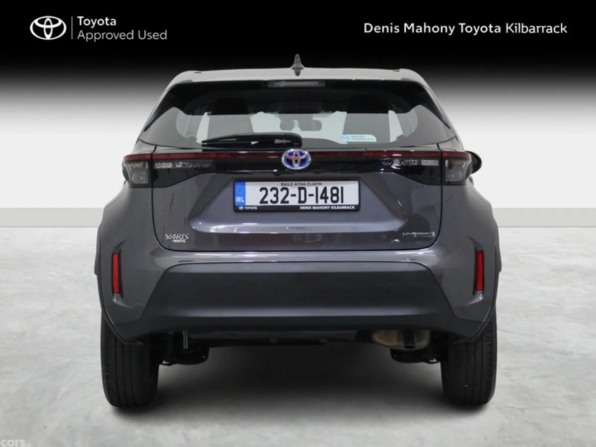 Toyota Yaris Cross Hatchback, Petrol Hybrid, 2023, Grey