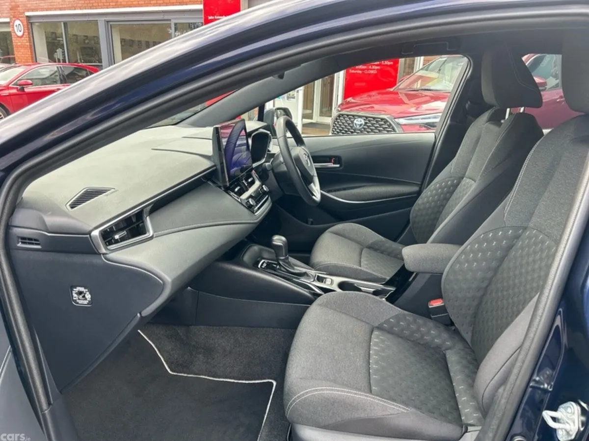 Toyota Corolla Hatchback, Petrol Hybrid, 2024, Blue