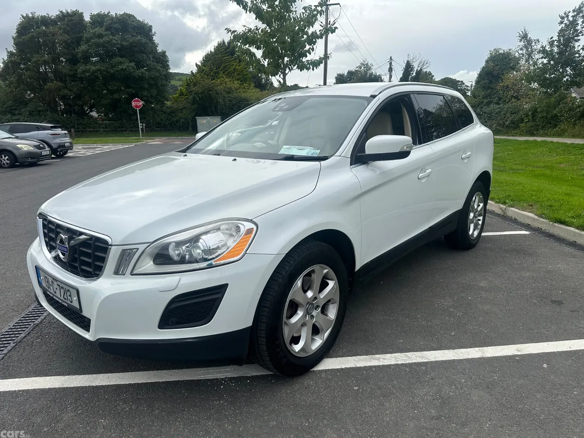 Volvo XC60 SUV, Diesel, 2013, White