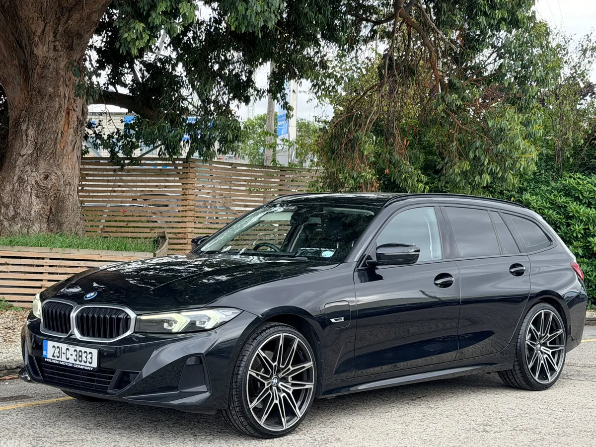 BMW 3-Series Estate, Petrol Plug-in Hybrid, 2023, Black