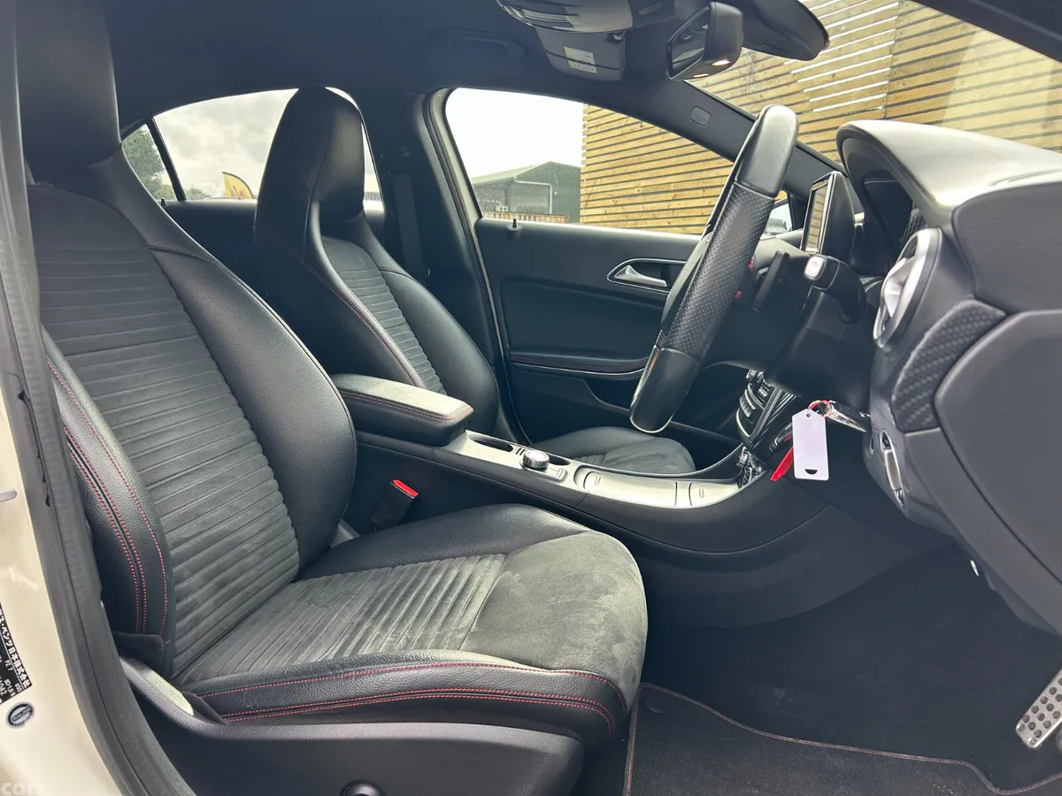 Mercedes-Benz A-Class Hatchback, Petrol, 2014, White